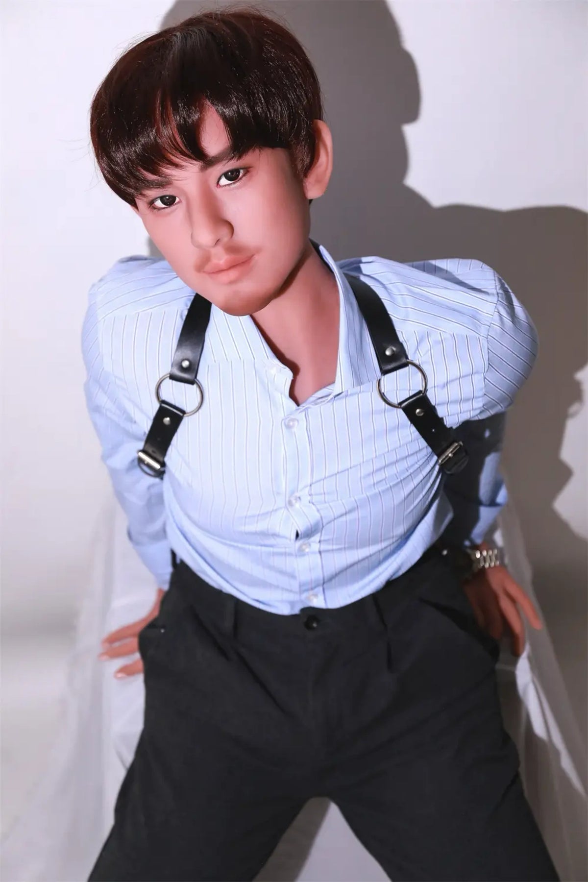 Zack Sexpuppe – 170 cm asiatische männliche Sexpuppe mit Anzug & Krawatte | TopLoveDoll